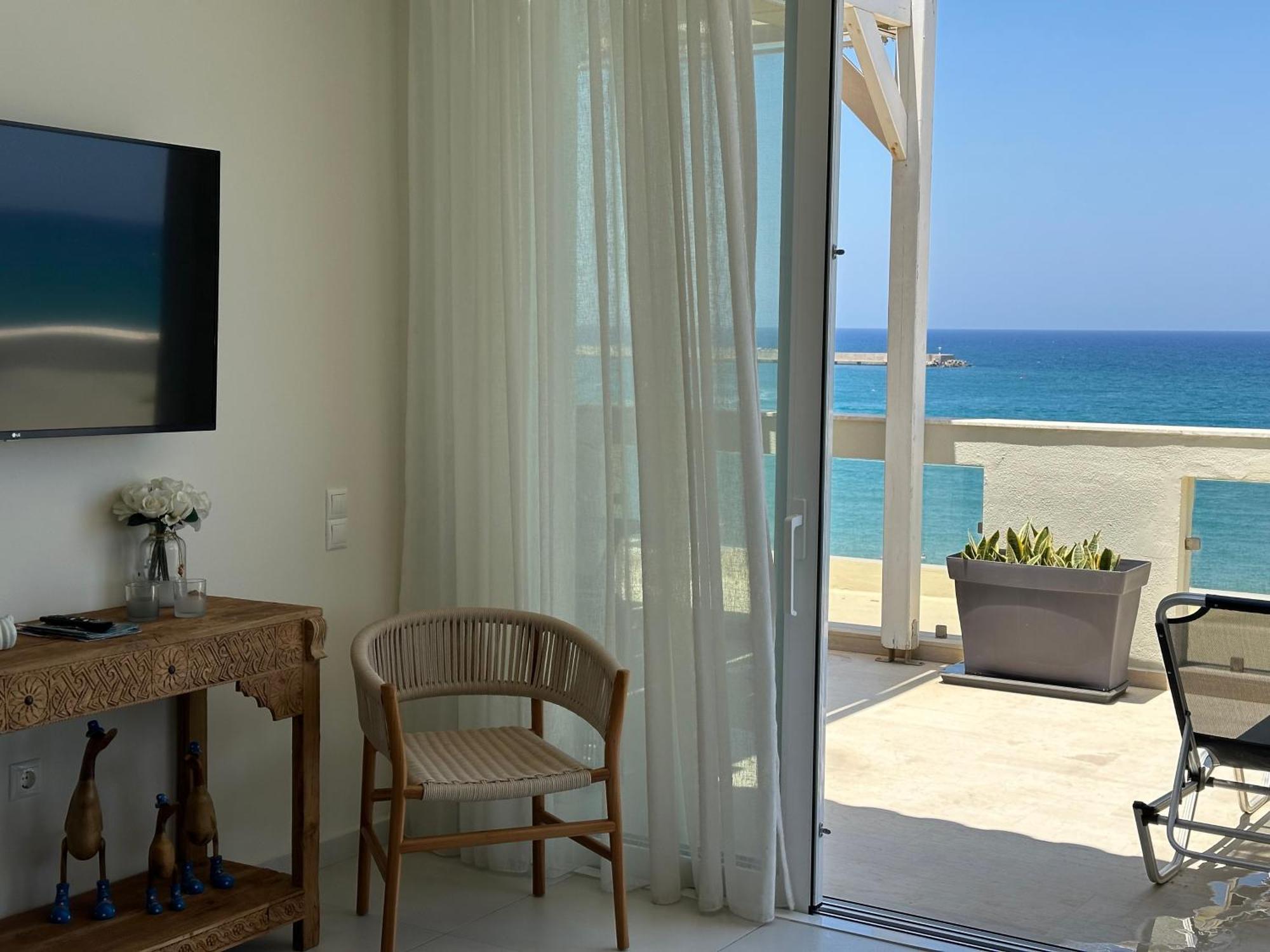 Nathalie'S Beachfront Apartment Rethymnon Exterior foto